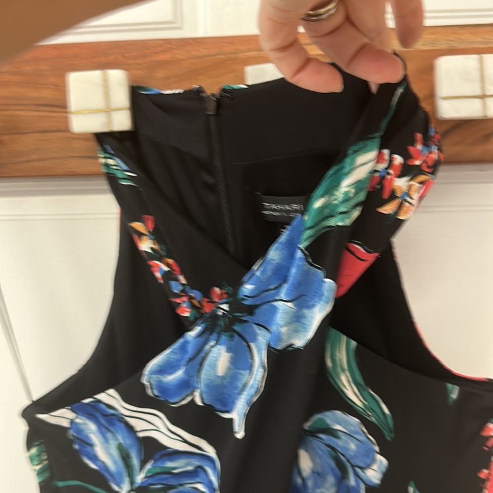 Jumper - Picture 2 of 4